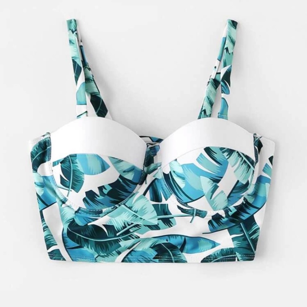 NWT floral Bikini top